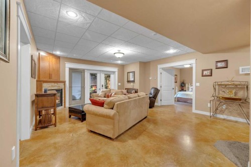 40 Oakfield Close, Red Deer, AB - Indoor