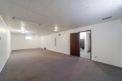 4828 53A Street, Camrose, AB - Indoor Photo Showing Other Room