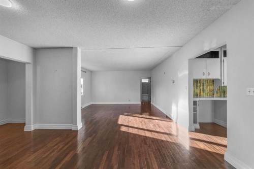 4828 53A Street, Camrose, AB - Indoor Photo Showing Other Room