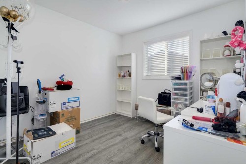 44 Parkside Crescent, Blackfalds, AB - Indoor Photo Showing Office