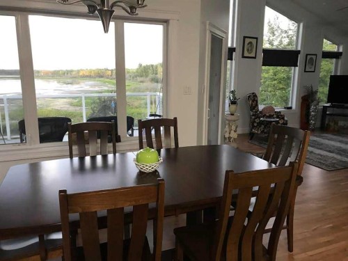 256-52343 Range Rd 211, Sherwood Park, AB - Indoor Photo Showing Dining Room