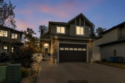 232 Wiley Crescent  Red Deer, AB T4N 7G6