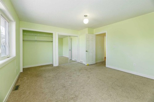 5140 51 Street, Lacombe, AB - Indoor Photo Showing Other Room