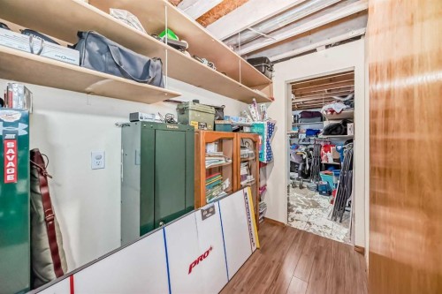 5223 56 Avenue, Eckville, AB - Indoor