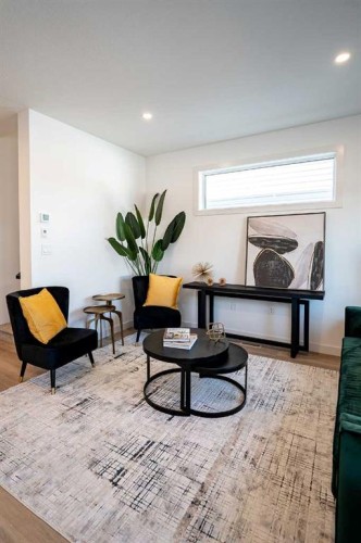 44 Earl Close, Red Deer, AB - Indoor