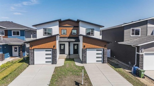 44 Earl Close  Red Deer, AB T4S 3G6