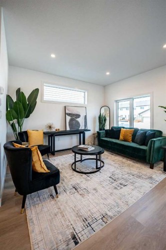 44 Earl Close, Red Deer, AB - Indoor