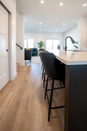 44 Earl Close, Red Deer, AB - Indoor Photo Showing Other Room