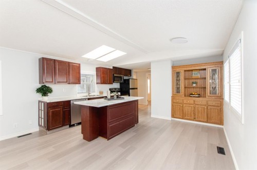 43 Parkside Drive, Red Deer, AB 