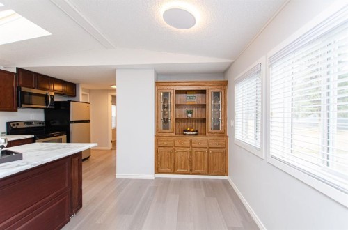 43 Parkside Drive, Red Deer, AB 