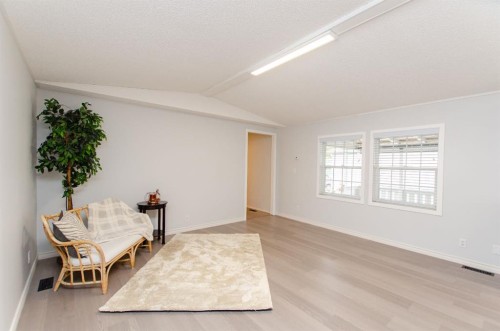 43 Parkside Drive, Red Deer, AB 