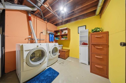 55 Nyman Crescent, Red Deer, AB - Indoor Photo Showing Laundry Room