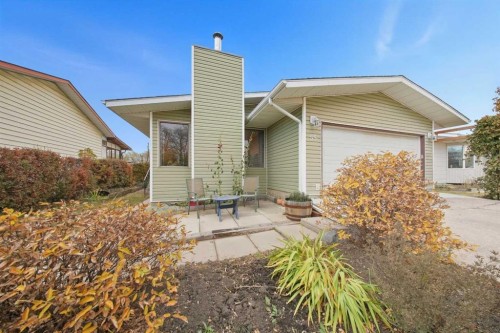 55 Nyman Crescent, Red Deer, AB - Outdoor