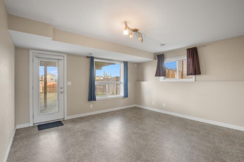130 Larsen Crescent, Red Deer, AB - Indoor Photo Showing Other Room