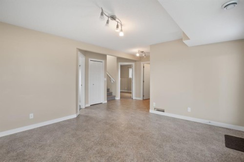 130 Larsen Crescent, Red Deer, AB - Indoor Photo Showing Other Room