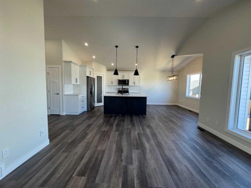 21 Vermont Close, Blackfalds, AB - Indoor Photo Showing Other Room