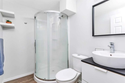 57 Erickson Drive, Red Deer, AB - Indoor Photo Showing Bathroom