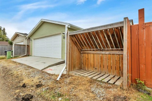 57 Erickson Drive, Red Deer, AB - Outdoor With Exterior