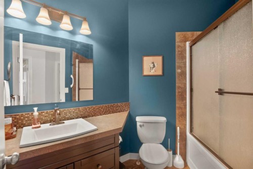 42 Iron Wolf Court, Lacombe, AB - Indoor Photo Showing Bathroom