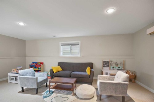 42 Iron Wolf Court, Lacombe, AB - Indoor Photo Showing Living Room