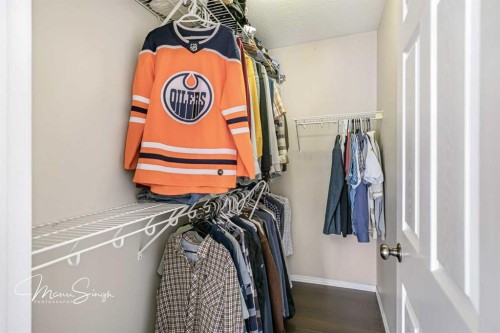 5851 58 Avenue, Red Deer, AB - Indoor With Storage