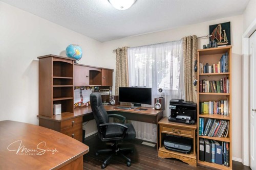 5851 58 Avenue, Red Deer, AB - Indoor Photo Showing Office