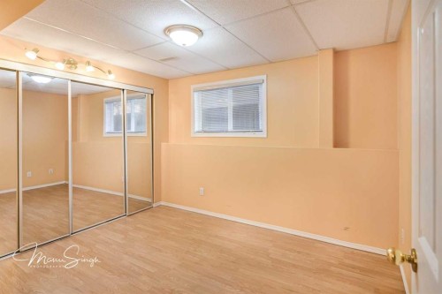 5851 58 Avenue, Red Deer, AB - Indoor Photo Showing Other Room