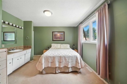 4758 56 Street, Red Deer, AB - Indoor