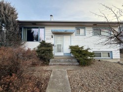 4413 43 Street  Ponoka, AB T4J 1B8