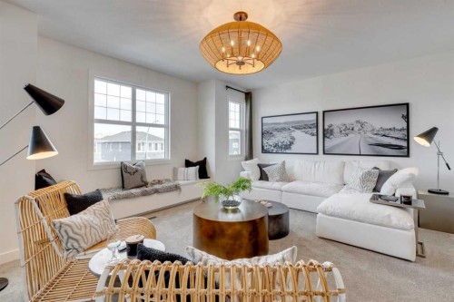 134 Saddlebred Place, Cochrane, AB - Indoor Photo Showing Living Room