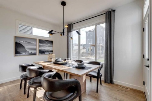 134 Saddlebred Place, Cochrane, AB - Indoor Photo Showing Dining Room