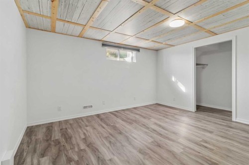 844 Rundlecairn Way Ne, Calgary, AB - Indoor Photo Showing Other Room