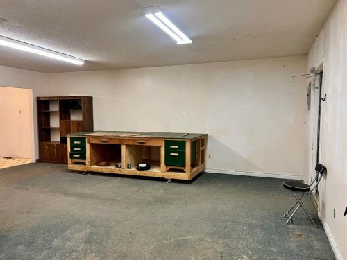 5019 50 Avenue, Caroline, AB 