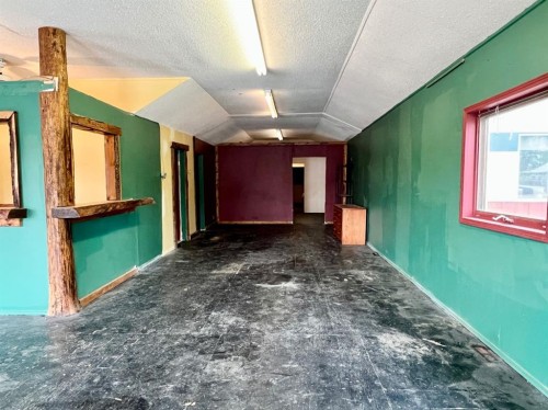 5019 50 Avenue, Caroline, AB 