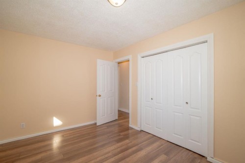 5338 43 Avenue, Red Deer, AB - Indoor Photo Showing Other Room