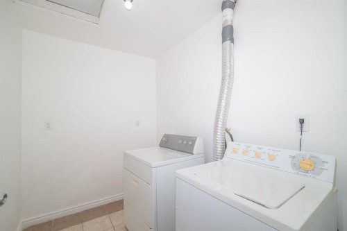 5338 43 Avenue, Red Deer, AB - Indoor Photo Showing Laundry Room