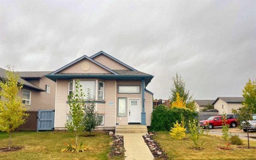 11269 75 Avenue  Grande Prairie, AB T8W 0C4