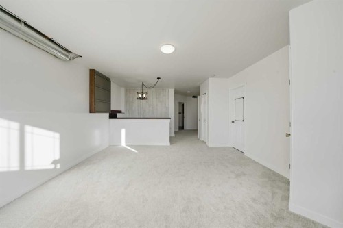 32 Hunter Road, Sylvan Lake, AB - Indoor Photo Showing Other Room