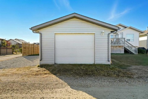 32 Hunter Road, Sylvan Lake, AB - Outdoor With Exterior