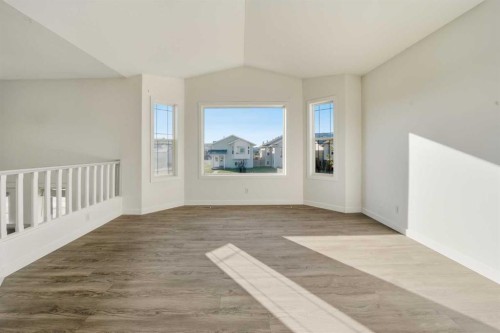 32 Hunter Road, Sylvan Lake, AB - Indoor Photo Showing Other Room