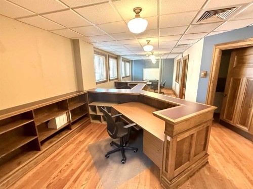 107 & 108-4836 50 Street, Red Deer, AB 