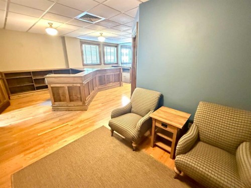 107 & 108-4836 50 Street, Red Deer, AB 