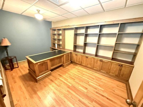 107 & 108-4836 50 Street, Red Deer, AB 