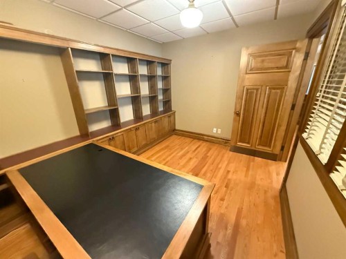 107 & 108-4836 50 Street, Red Deer, AB 