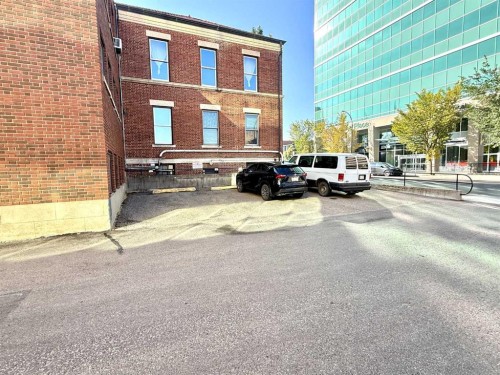 107 & 108-4836 50 Street, Red Deer, AB 