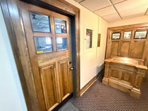 107 & 108-4836 50 Street, Red Deer, AB 