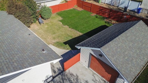 7 Stirling Close, Red Deer, AB - Outdoor