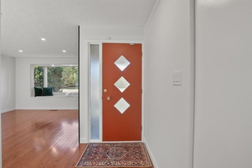 7 Stirling Close, Red Deer, AB - Indoor Photo Showing Other Room