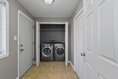 24 Elliott Drive, Camrose, AB - Indoor Photo Showing Laundry Room