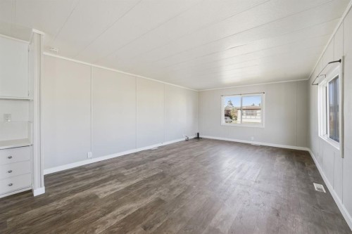 266-5344 76 Street, Red Deer, AB 